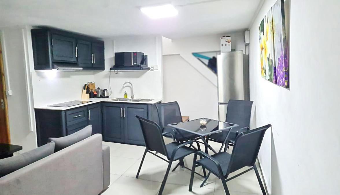 Modernes Apartment & Pool Mit Mega Aussicht Flic en Flac ภายนอก รูปภาพ