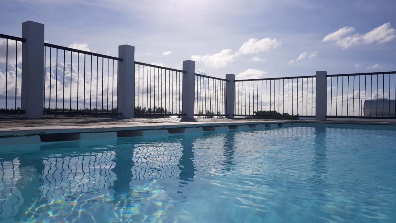 Modernes Apartment & Pool Mit Mega Aussicht Flic en Flac ภายนอก รูปภาพ